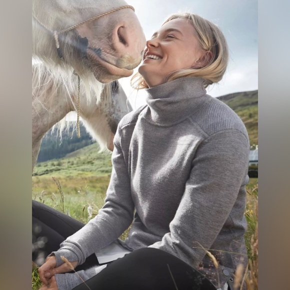 Athleta Merino Wool Blend Side Snap Turtleneck size S gray - Picture 1 of 7